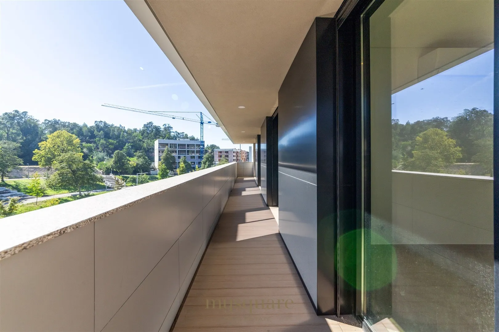 3-Bedroom Apartment with Balconies and Garage | Espinho